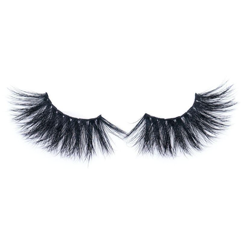 5D Mink Artificial Strip Lashes. The name of the lashes are Francis