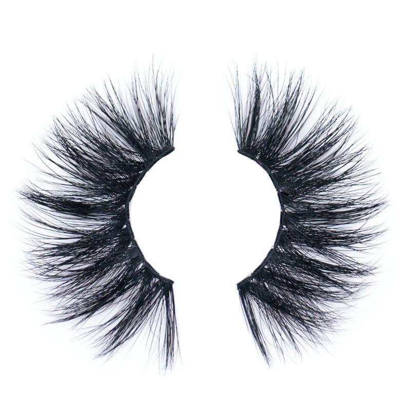 5D Mink Artificial Strip Lashes. The name of the lashes are Francis