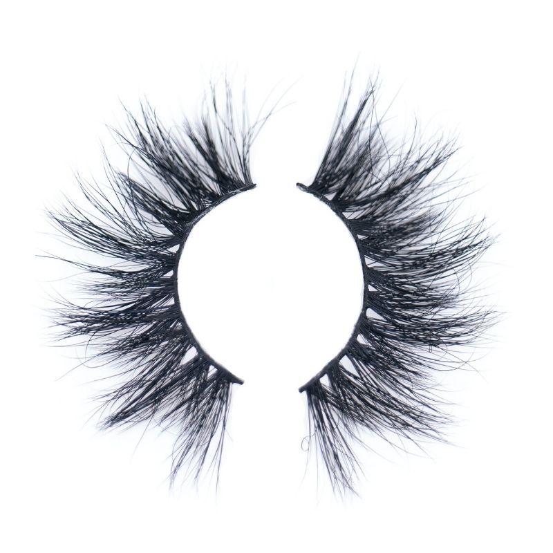 5D Mink Fake Lashes. The name of the lashes are Jesse
